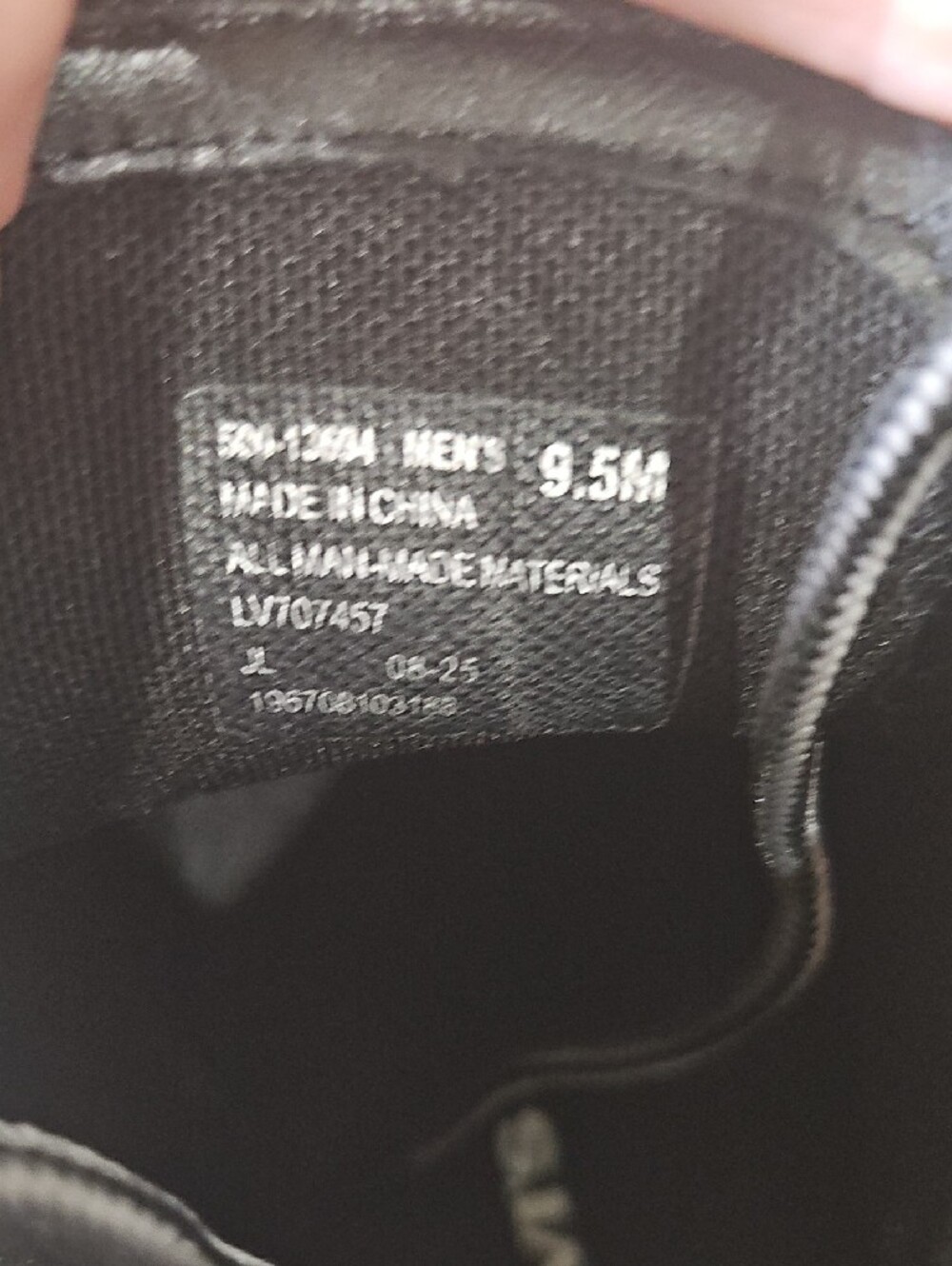 Levi's Black Men's Lace-Up Work Boots - Picture 3 of 10